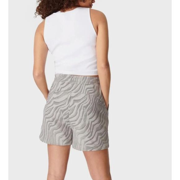 Sweaty Betty Essentials Shorts Light Grey Zebra Print Size Small‎ - Picture 2 of 10